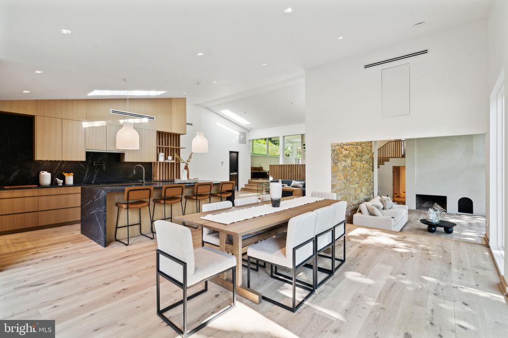1848 MALLARD LANE