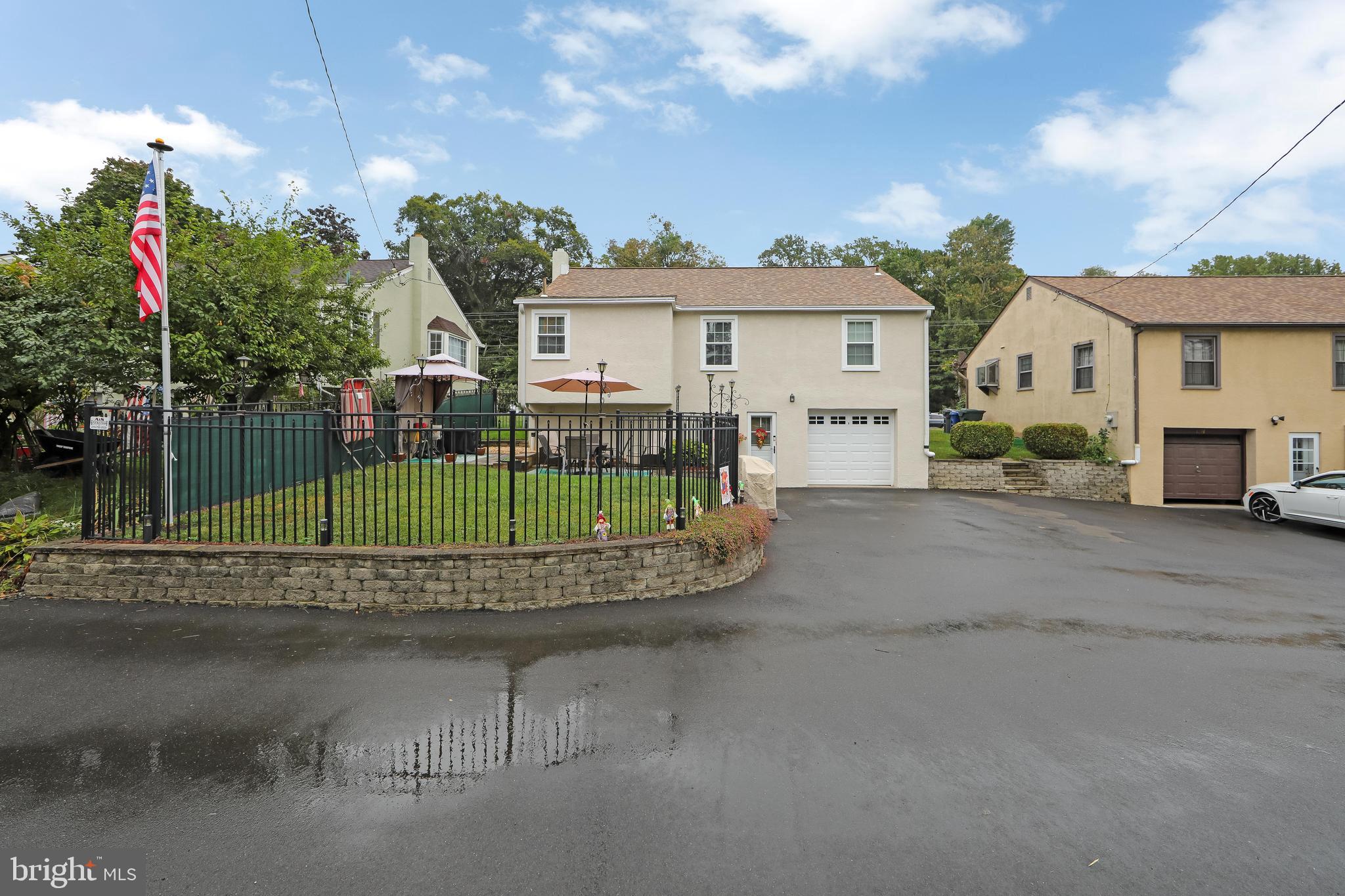 1078 HUNTINGDON PIKE
