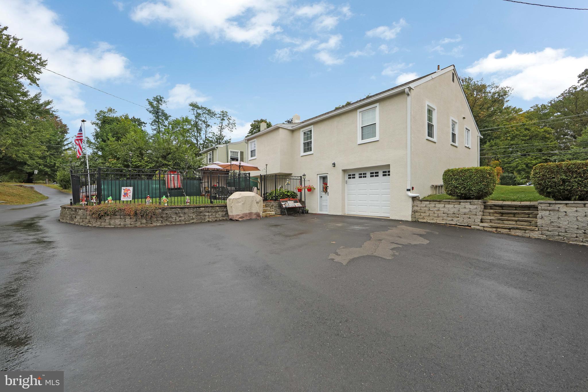 1078 HUNTINGDON PIKE