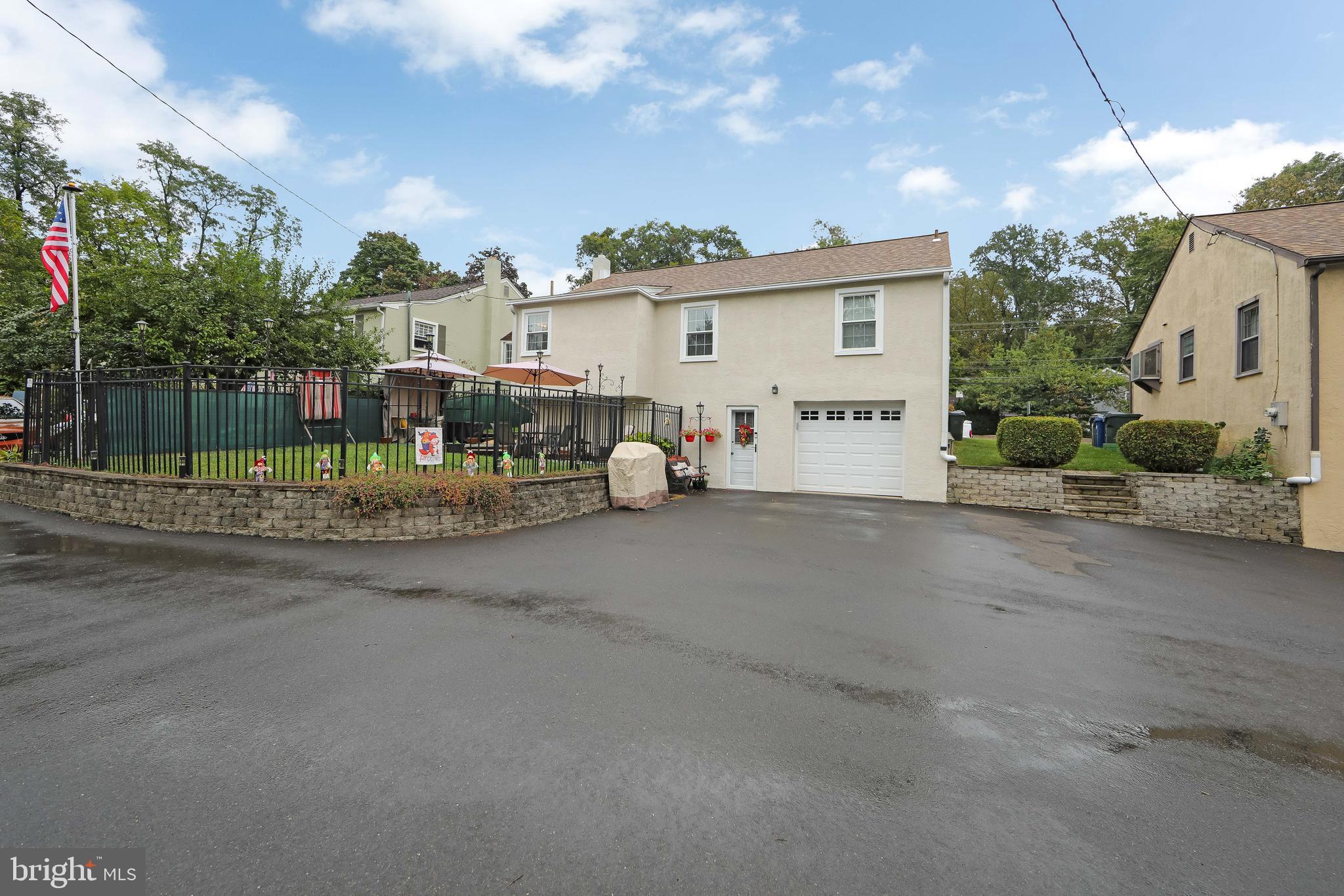 1078 HUNTINGDON PIKE
