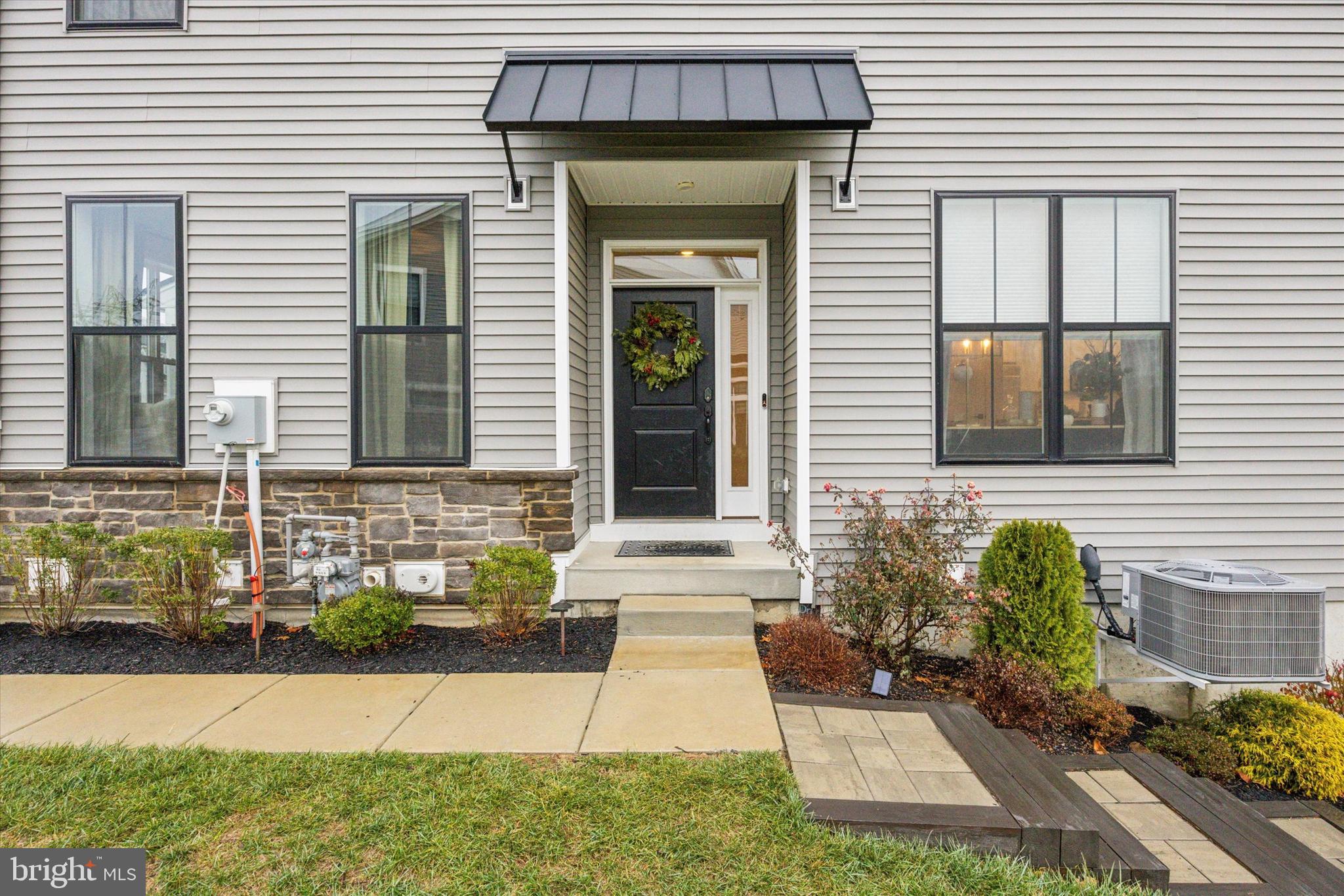 17 TAMARACK CIRCLE