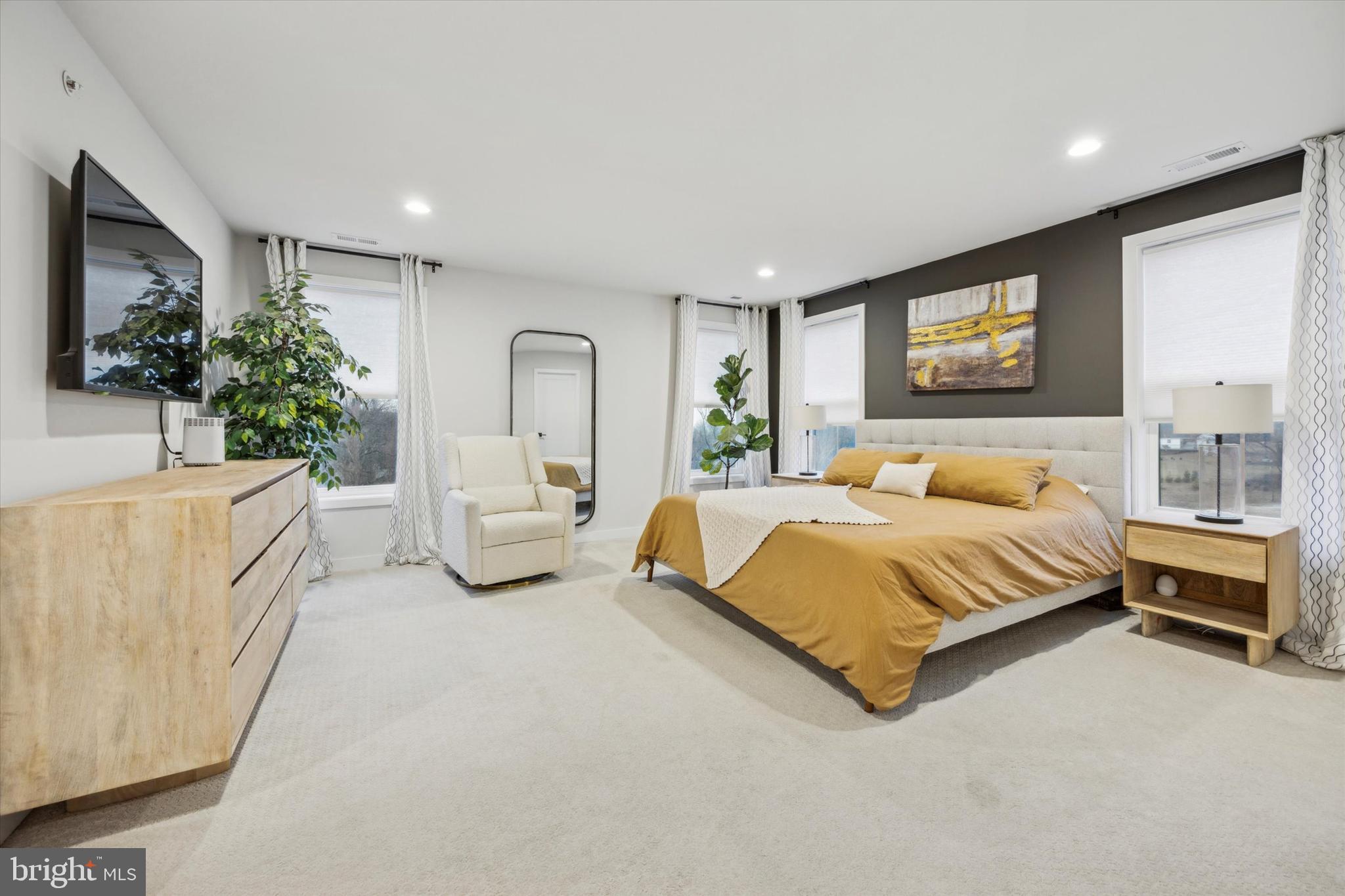 17 TAMARACK CIRCLE