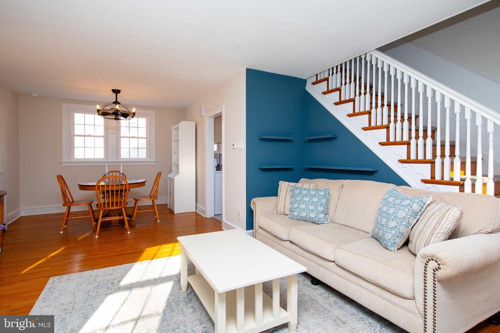 9 WHITEMARSH AVENUE