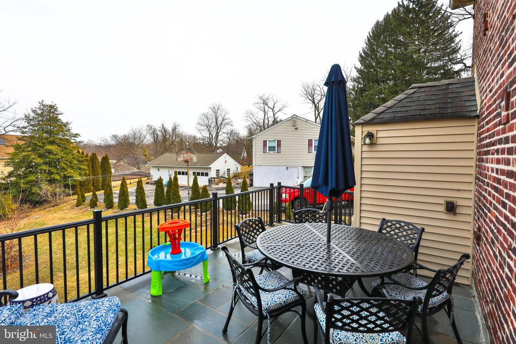9 WHITEMARSH AVENUE