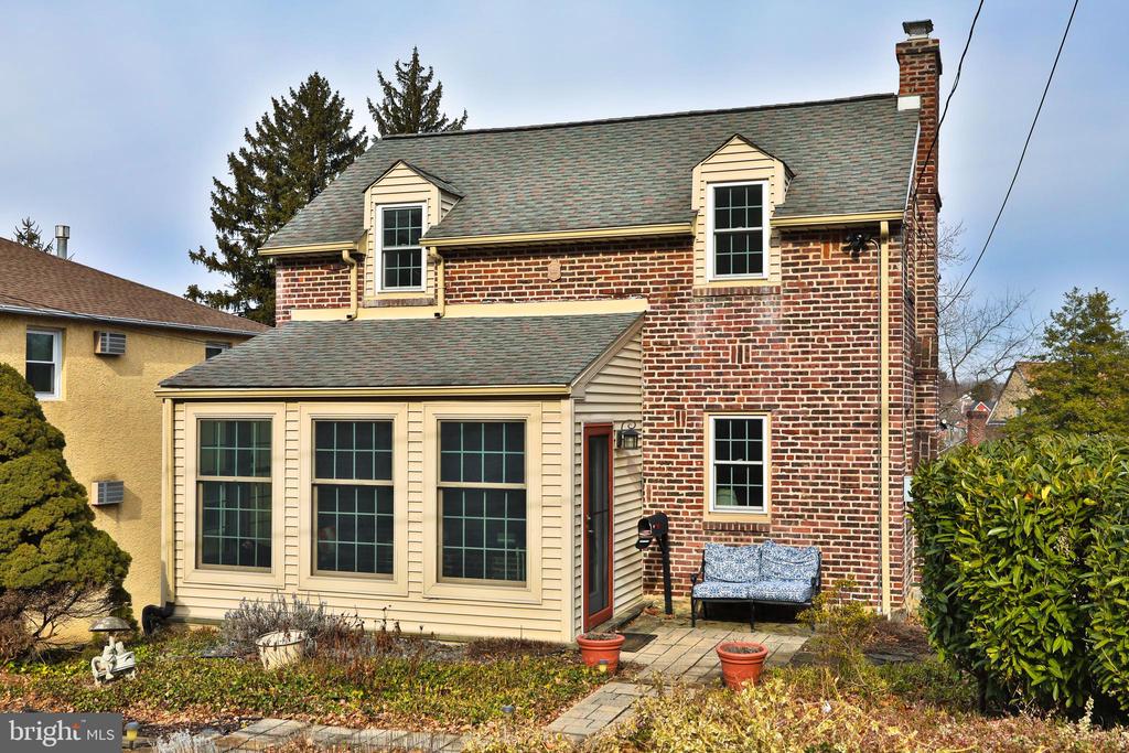 9 WHITEMARSH AVENUE