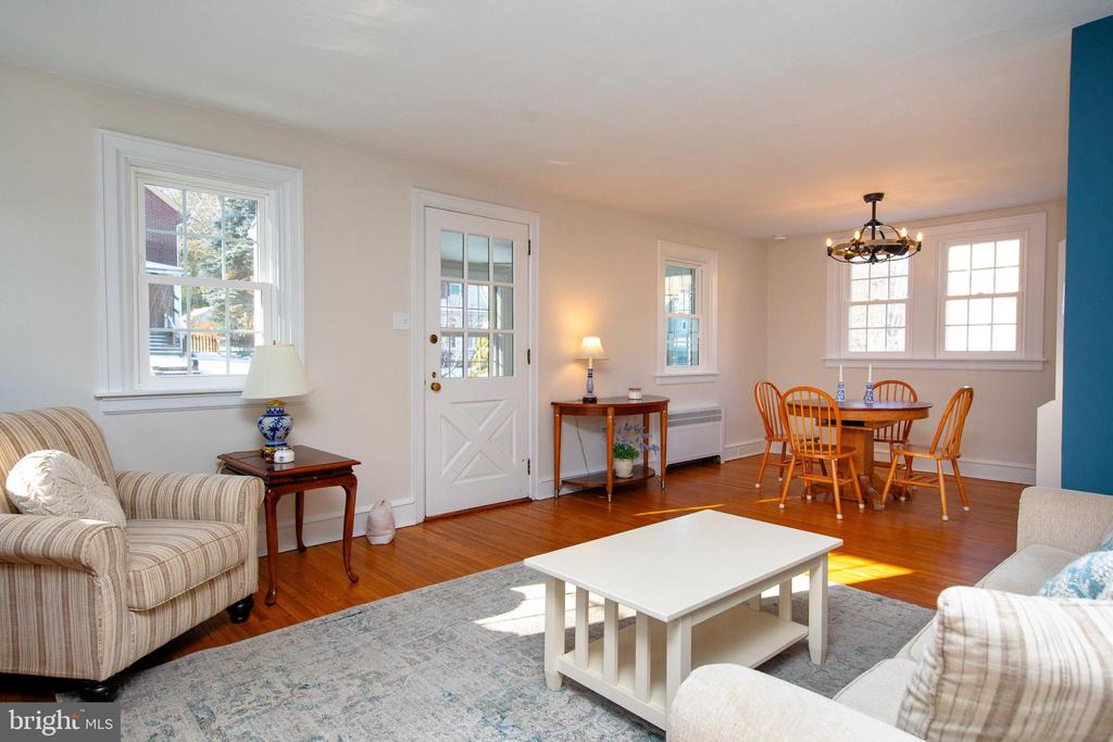9 WHITEMARSH AVENUE