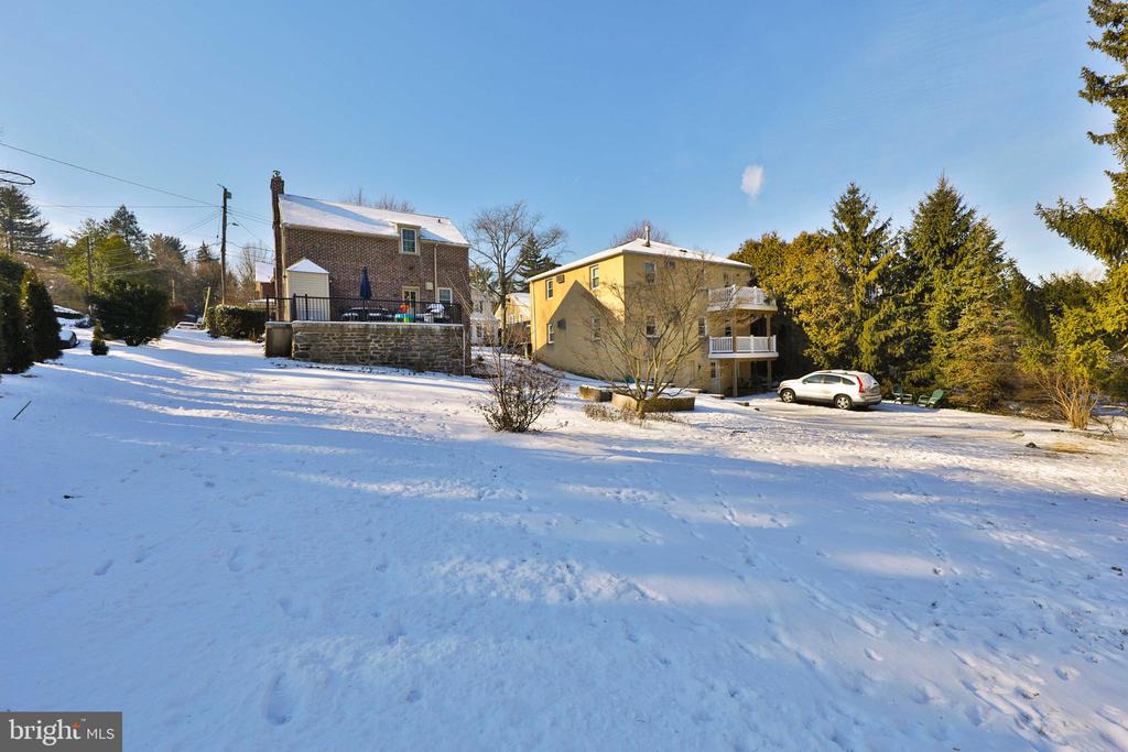 9 WHITEMARSH AVENUE