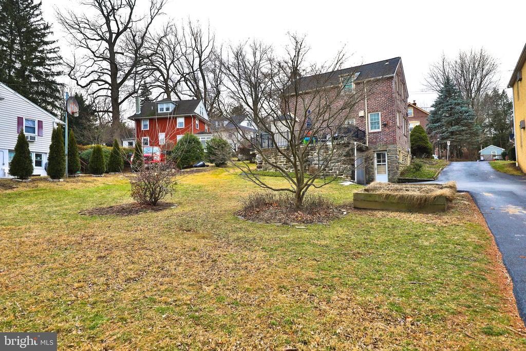 9 WHITEMARSH AVENUE