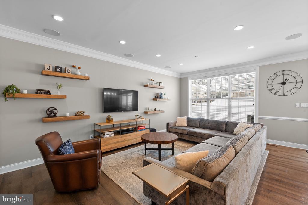 2129 JULIA DRIVE