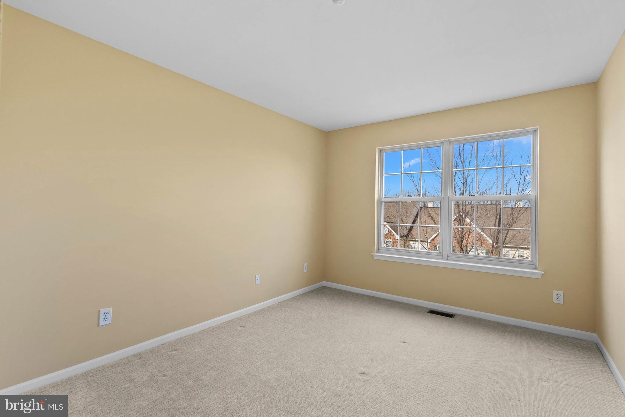 284 MILITIA DRIVE