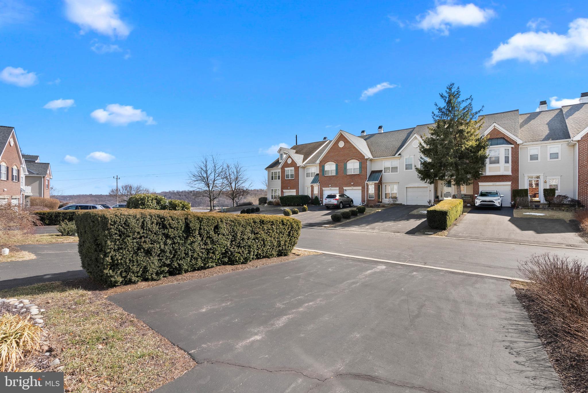 284 MILITIA DRIVE