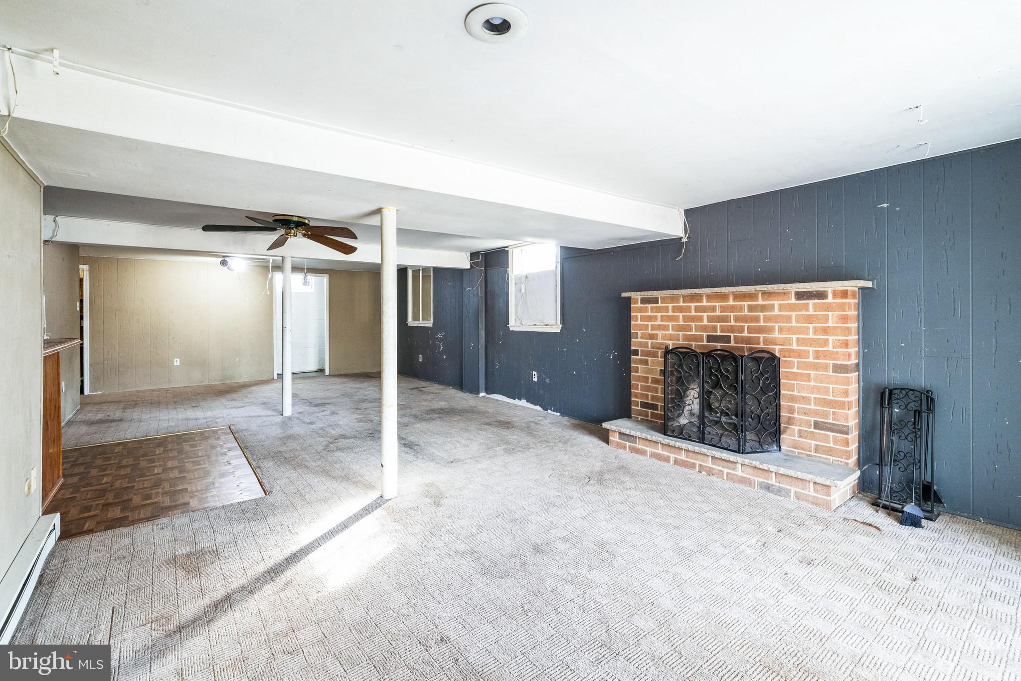 6 VALLEY DRIVE