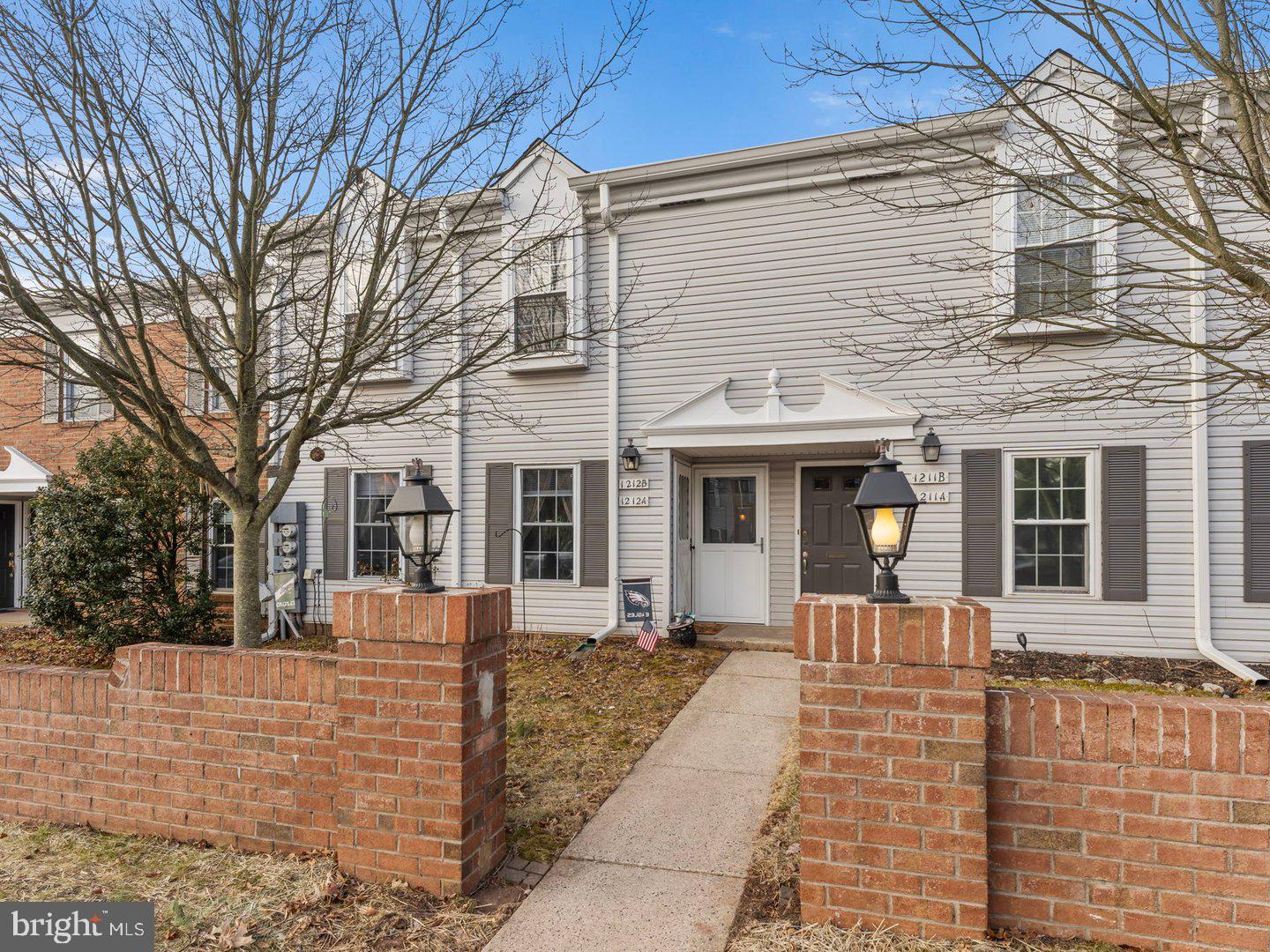 1212 CROSSHILL COURT B