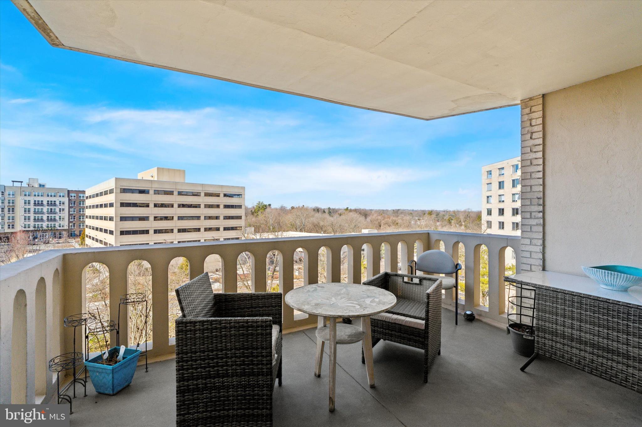 191 PRESIDENTIAL BOULEVARD R720