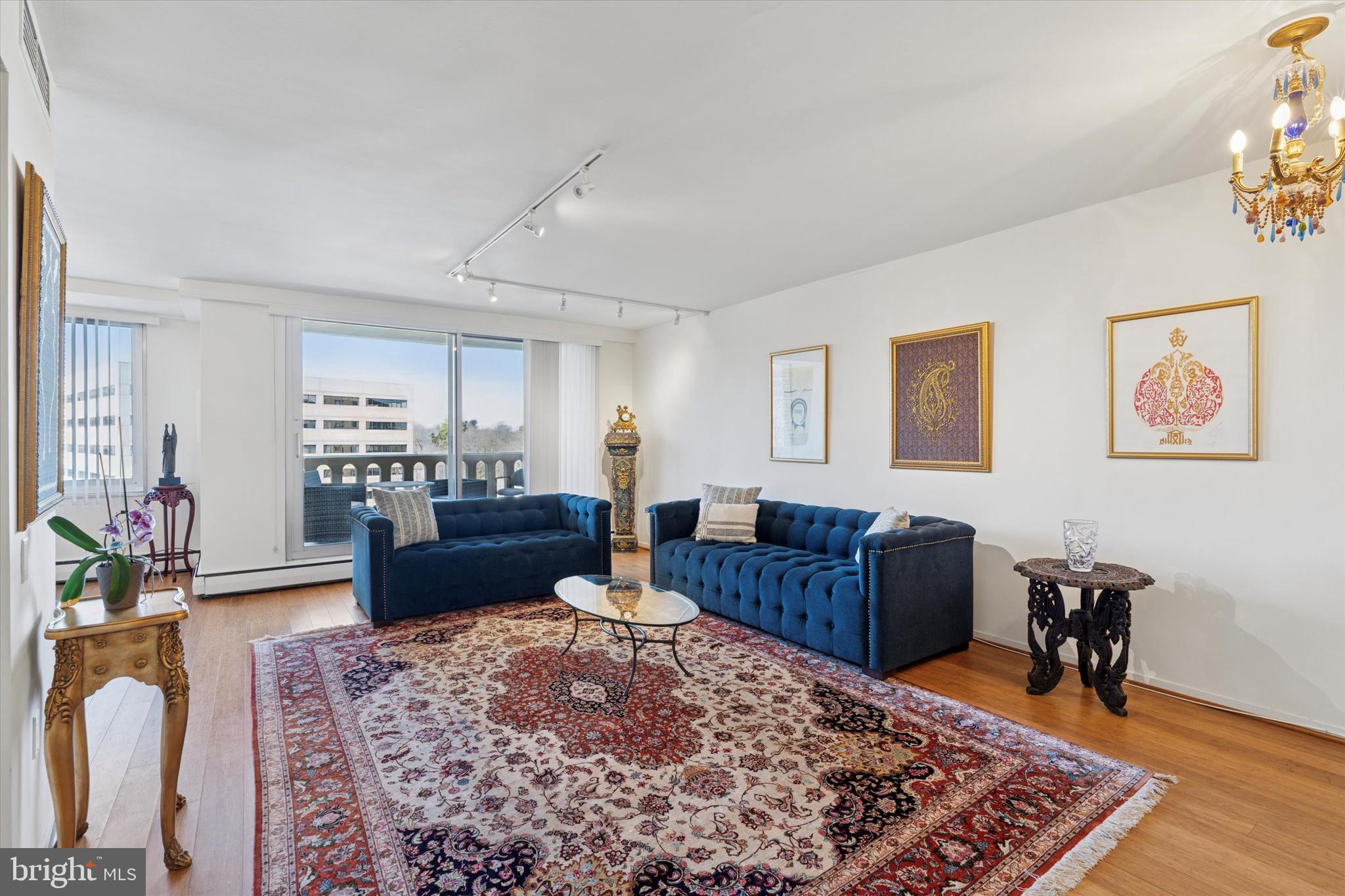 191 PRESIDENTIAL BOULEVARD R720