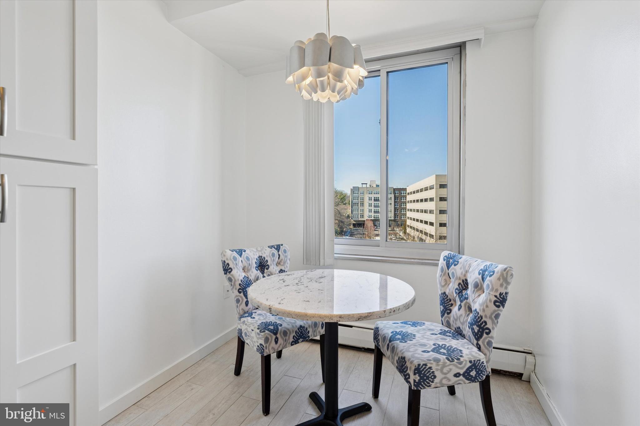 191 PRESIDENTIAL BOULEVARD R720