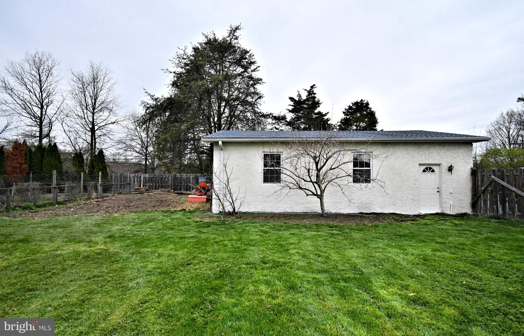 1329 HORSHAM ROAD