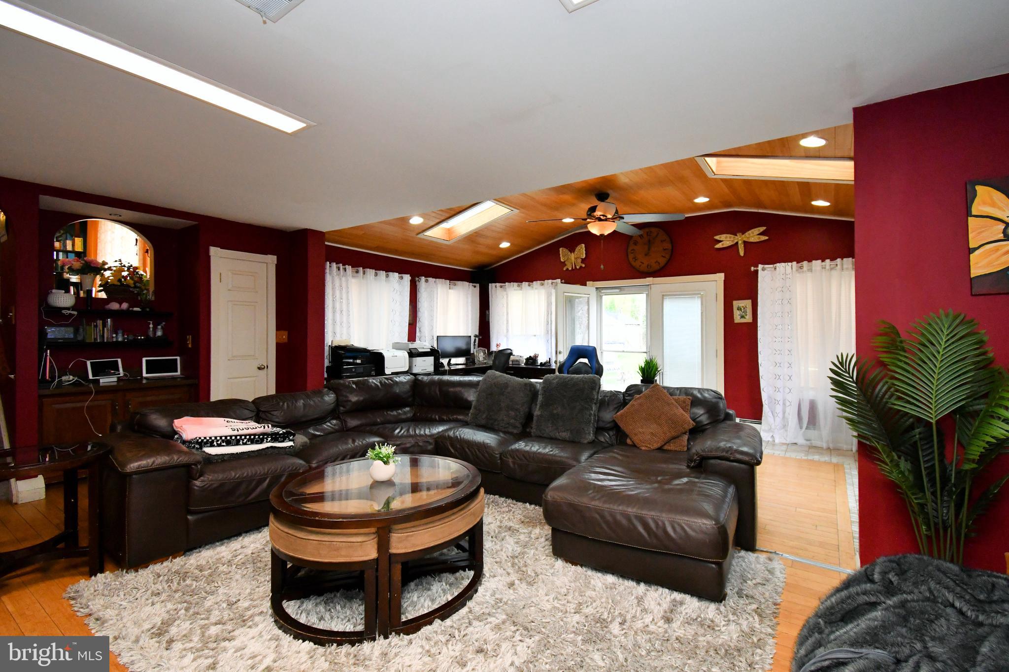 1329 HORSHAM ROAD