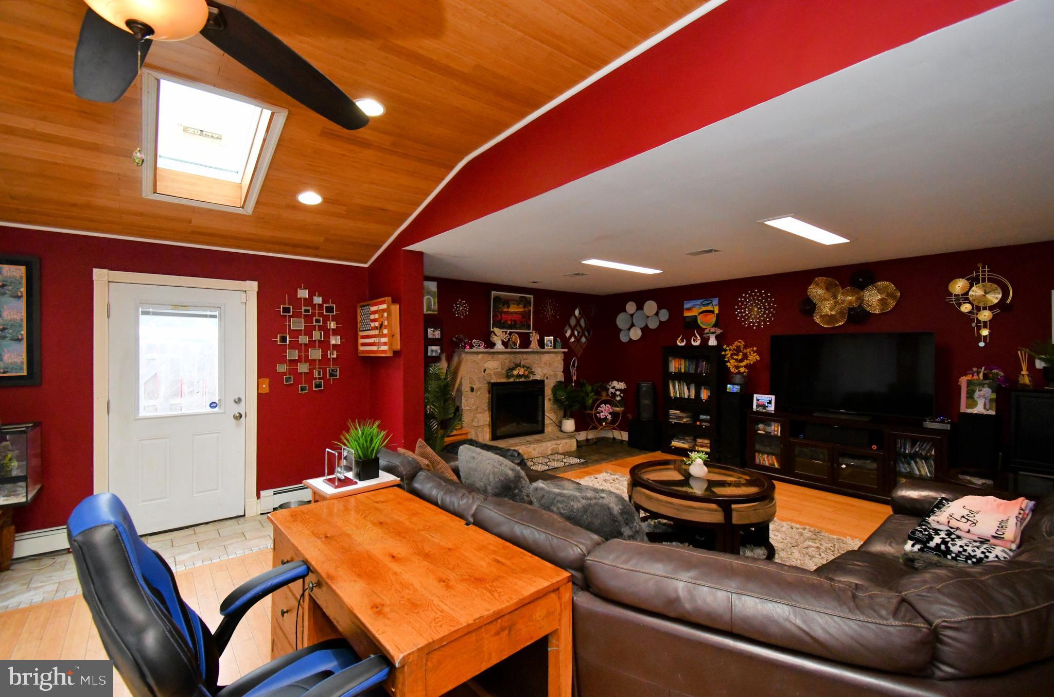1329 HORSHAM ROAD