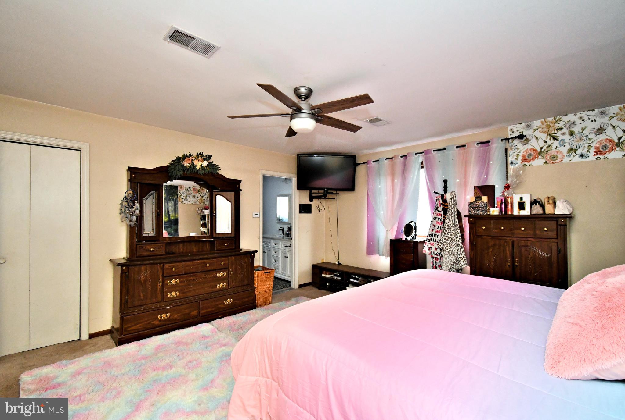 1329 HORSHAM ROAD