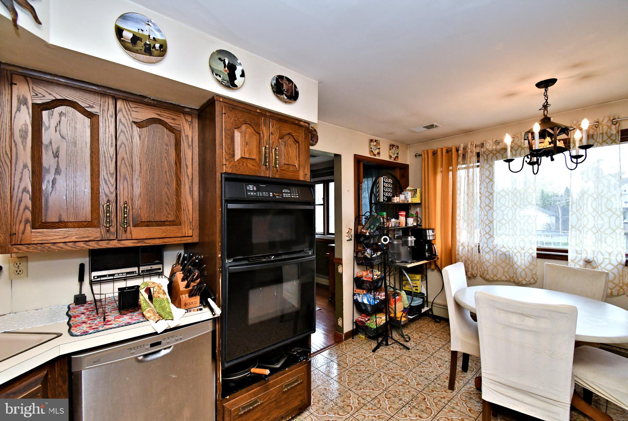 1329 HORSHAM ROAD