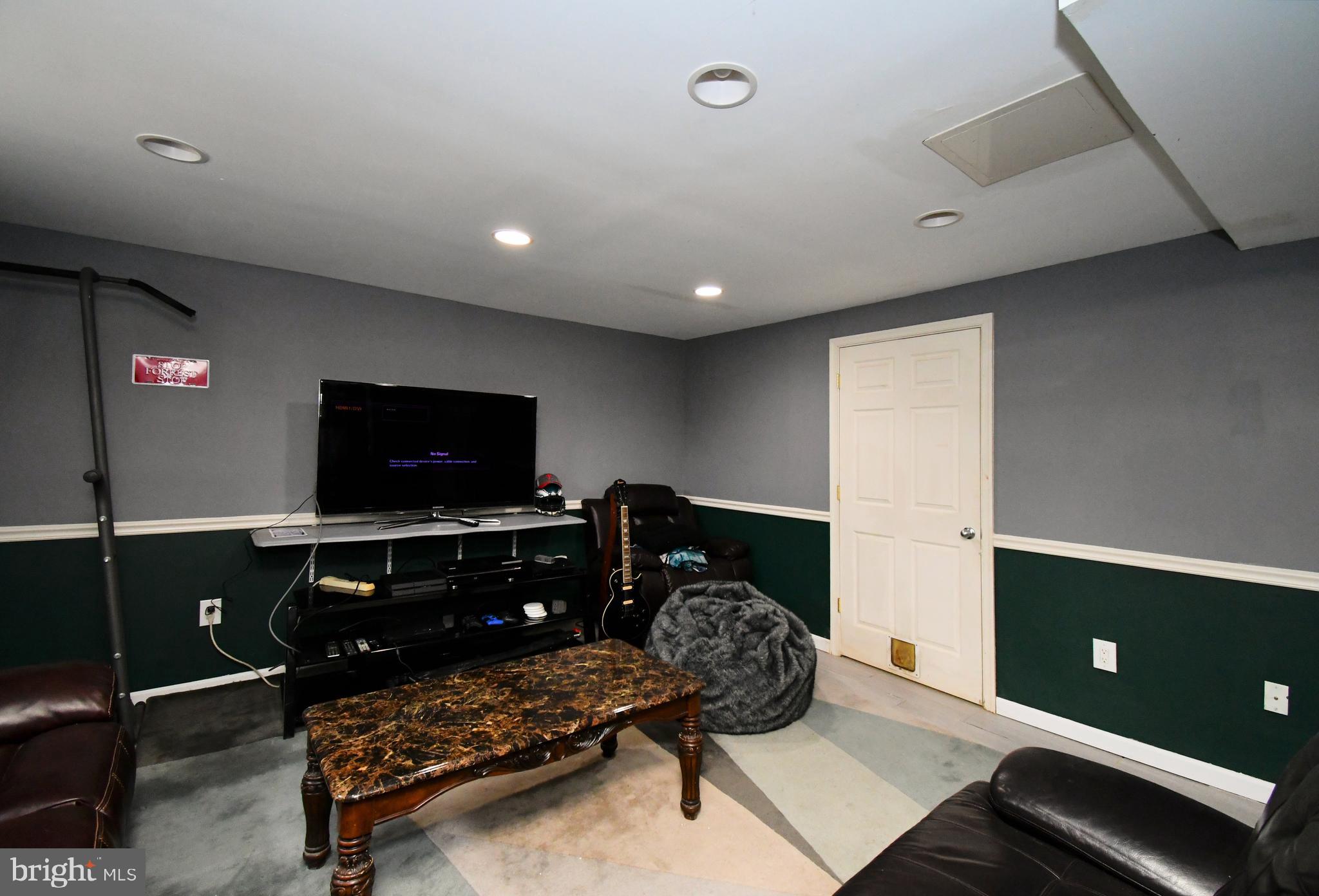 1329 HORSHAM ROAD