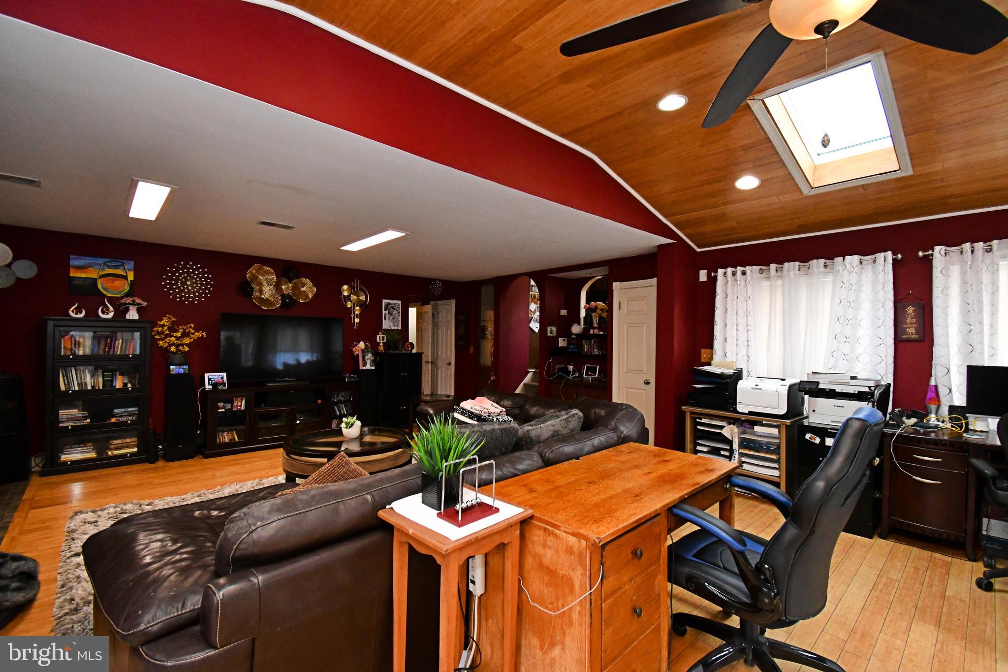 1329 HORSHAM ROAD
