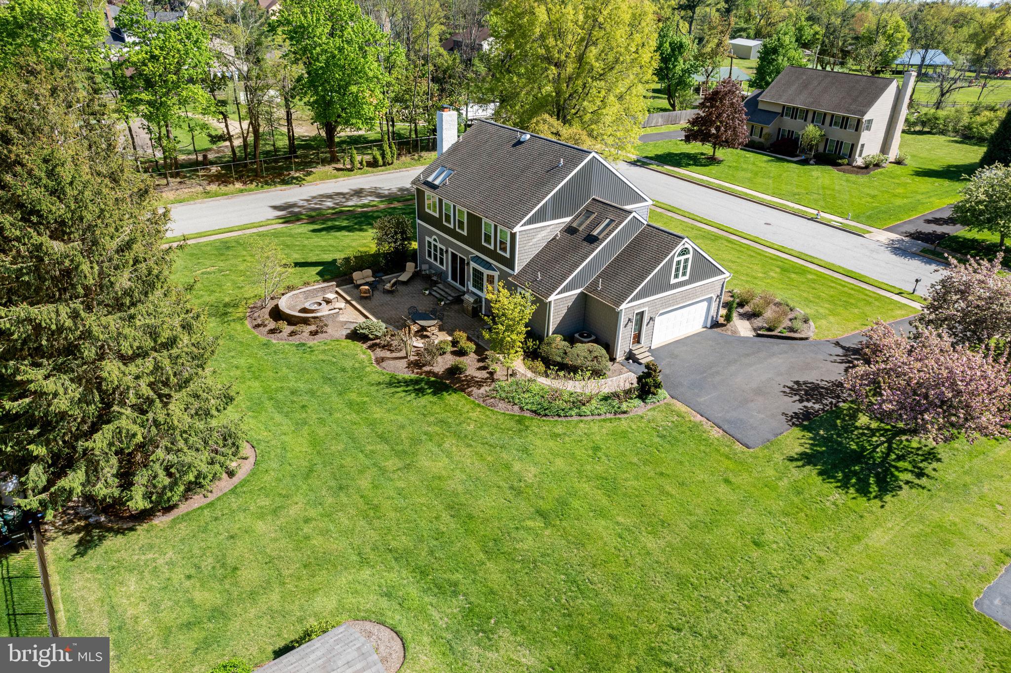 1721 THORNBURY LANE