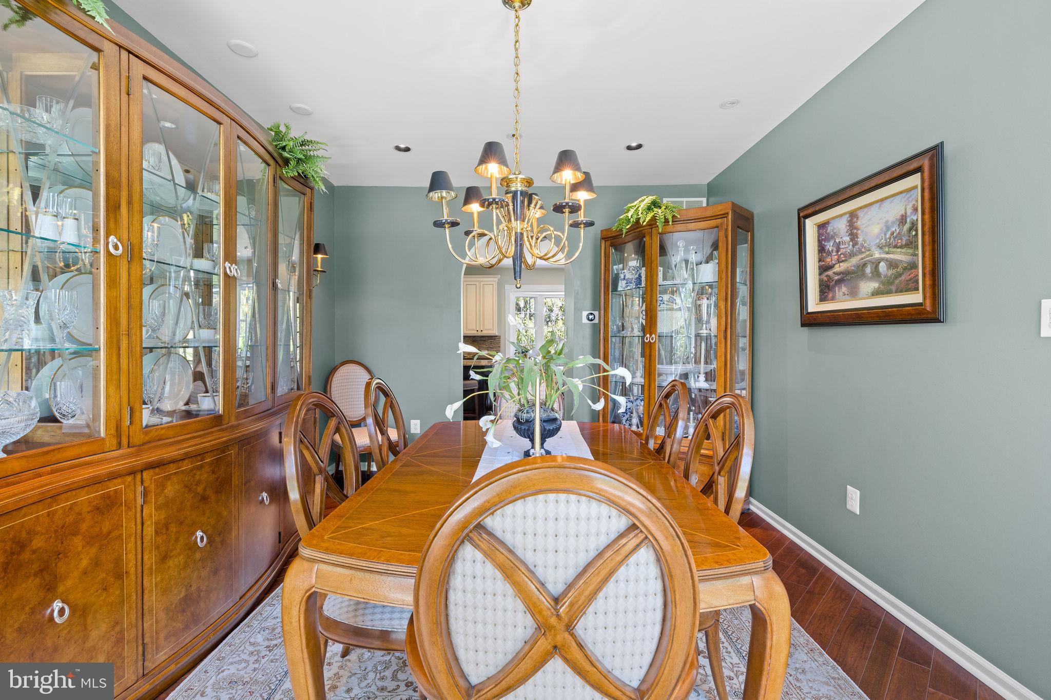 1721 THORNBURY LANE