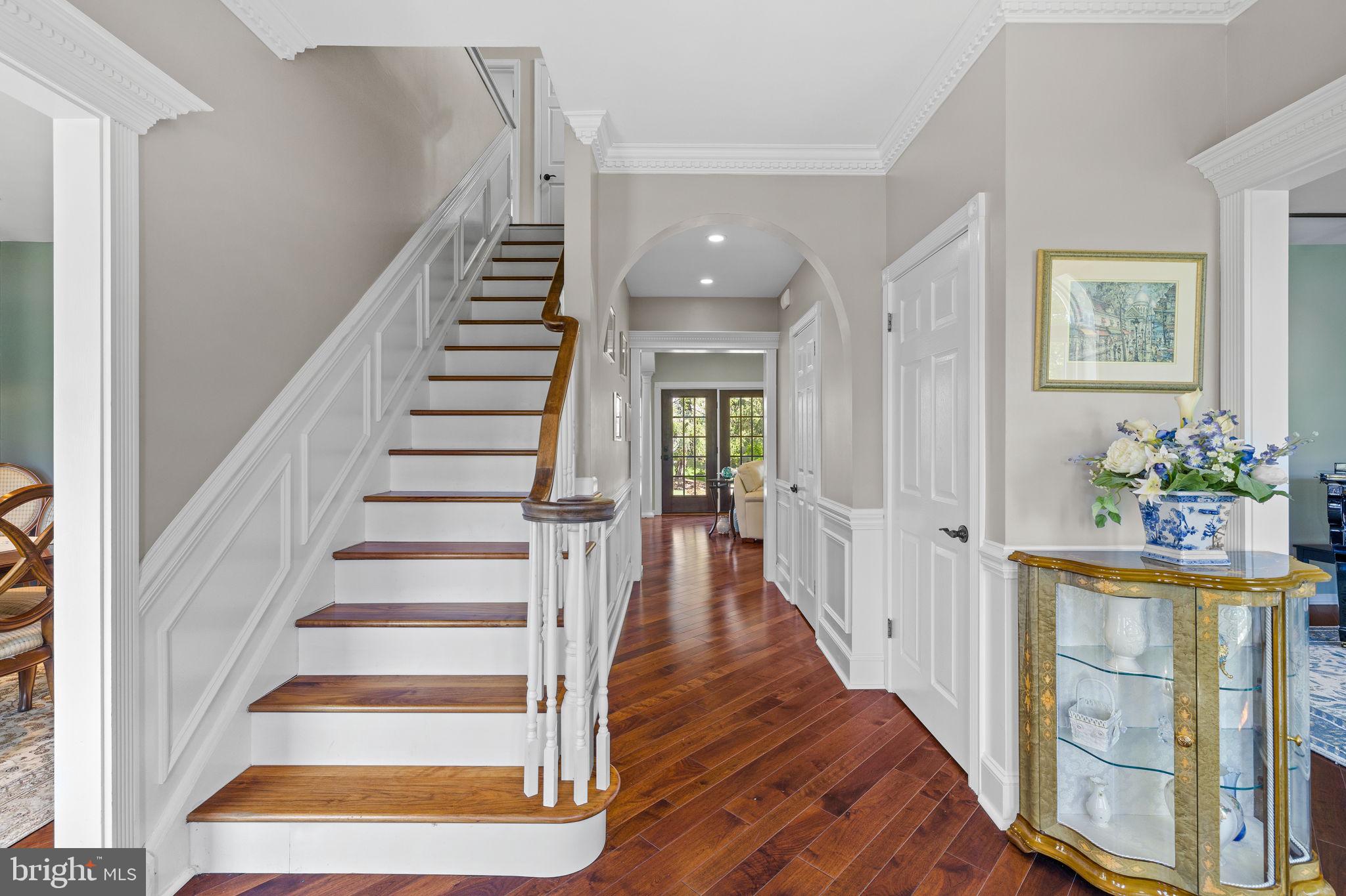 1721 THORNBURY LANE
