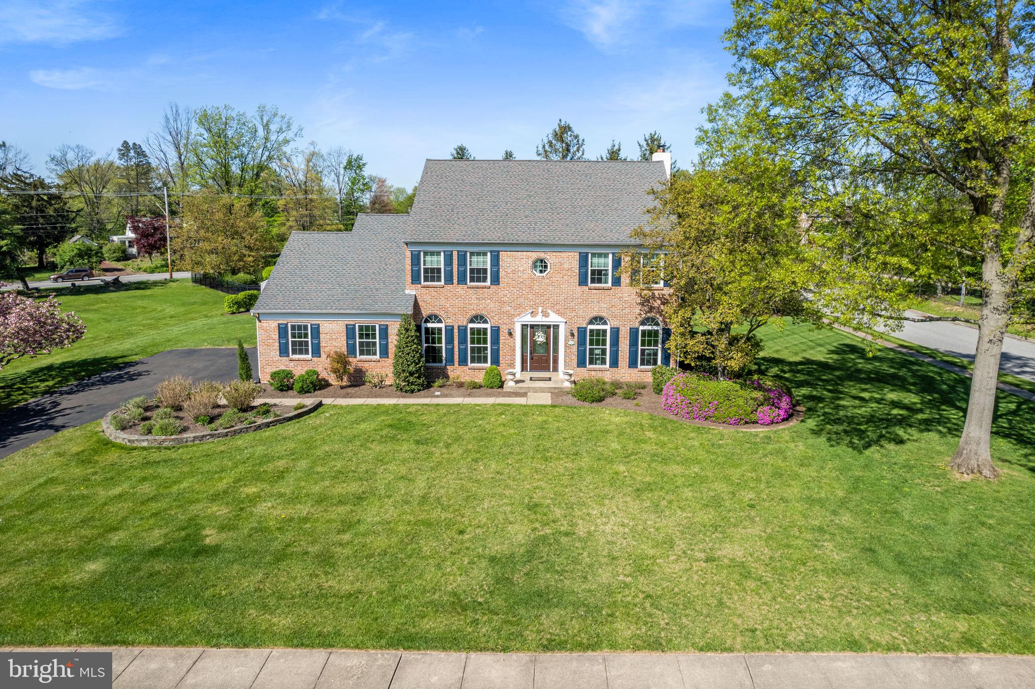 1721 THORNBURY LANE