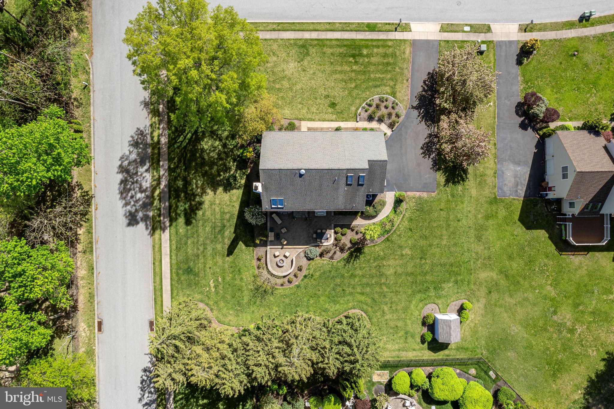 1721 THORNBURY LANE