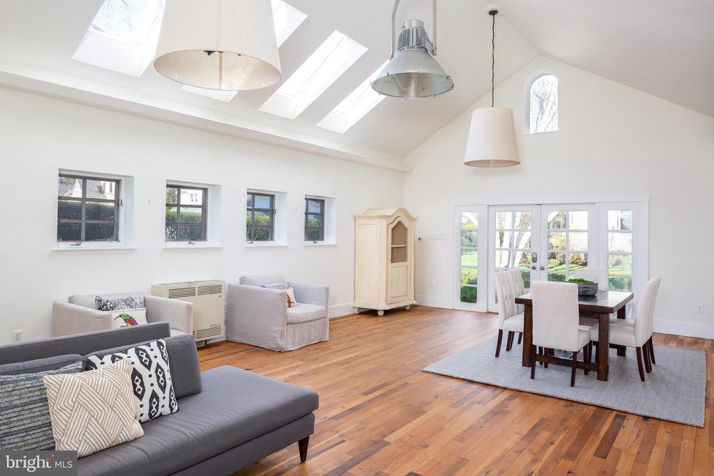 116 LLANFAIR ROAD