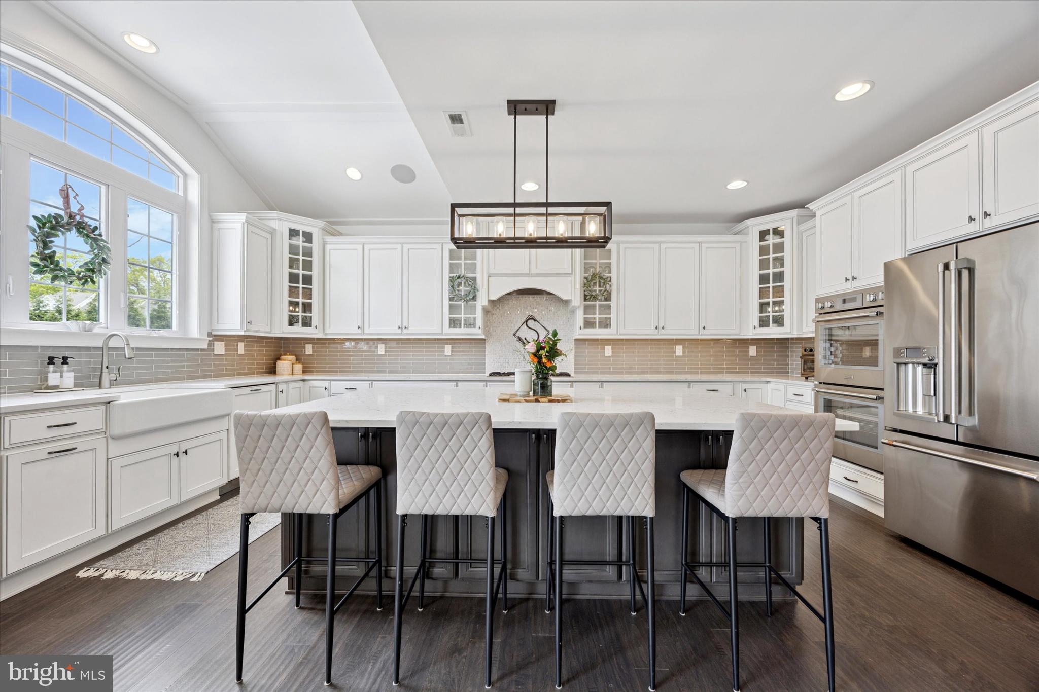 37 STARMONT WAY