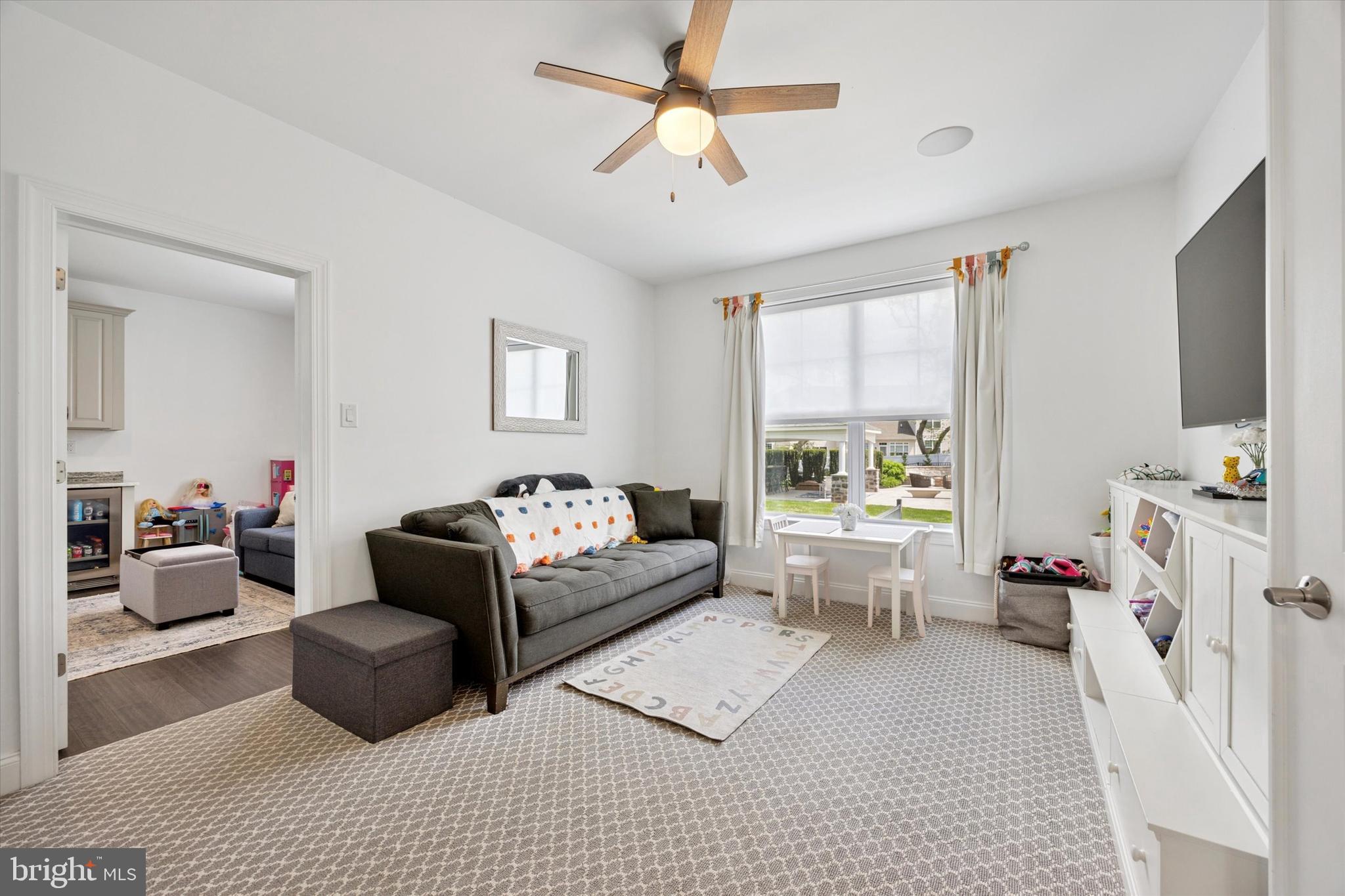 37 STARMONT WAY