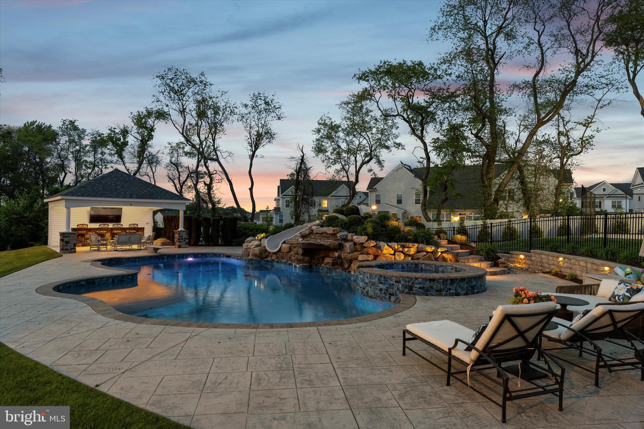 37 STARMONT WAY