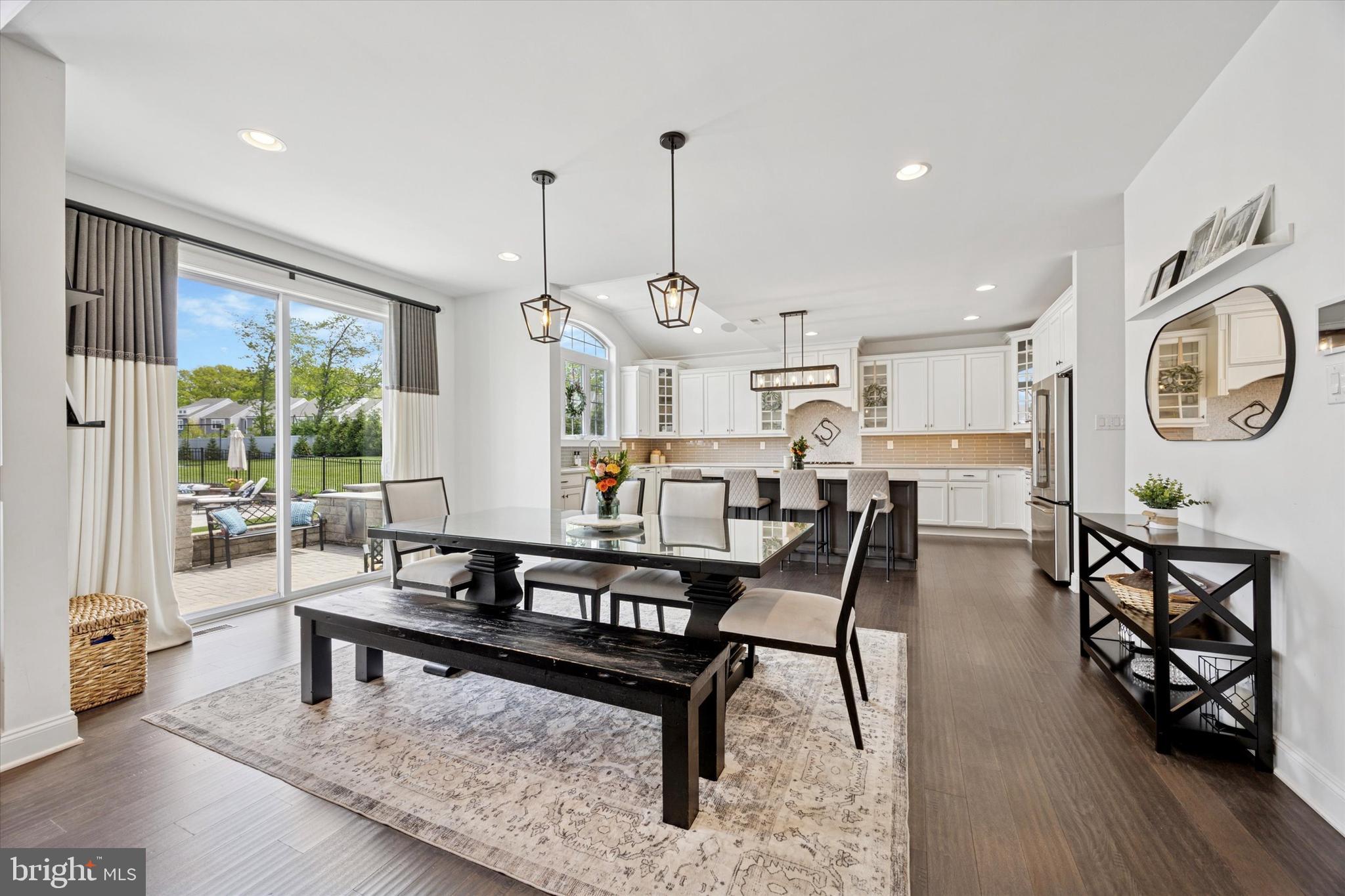 37 STARMONT WAY