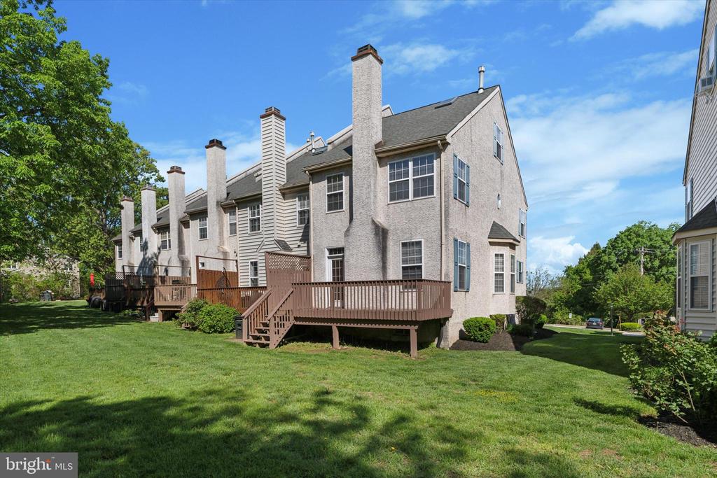 523 BULLOCK STREET 10