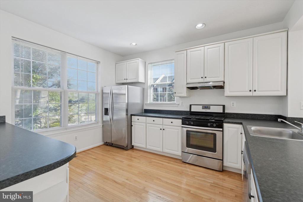 523 BULLOCK STREET 10