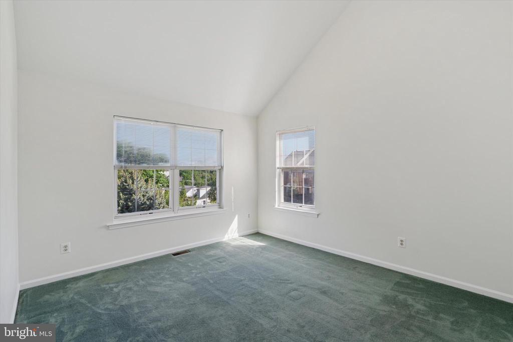 523 BULLOCK STREET 10