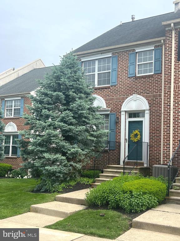 523 BULLOCK STREET 10