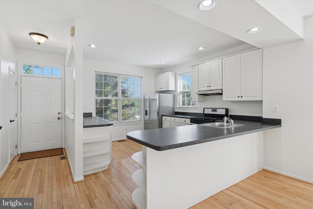 523 BULLOCK STREET 10