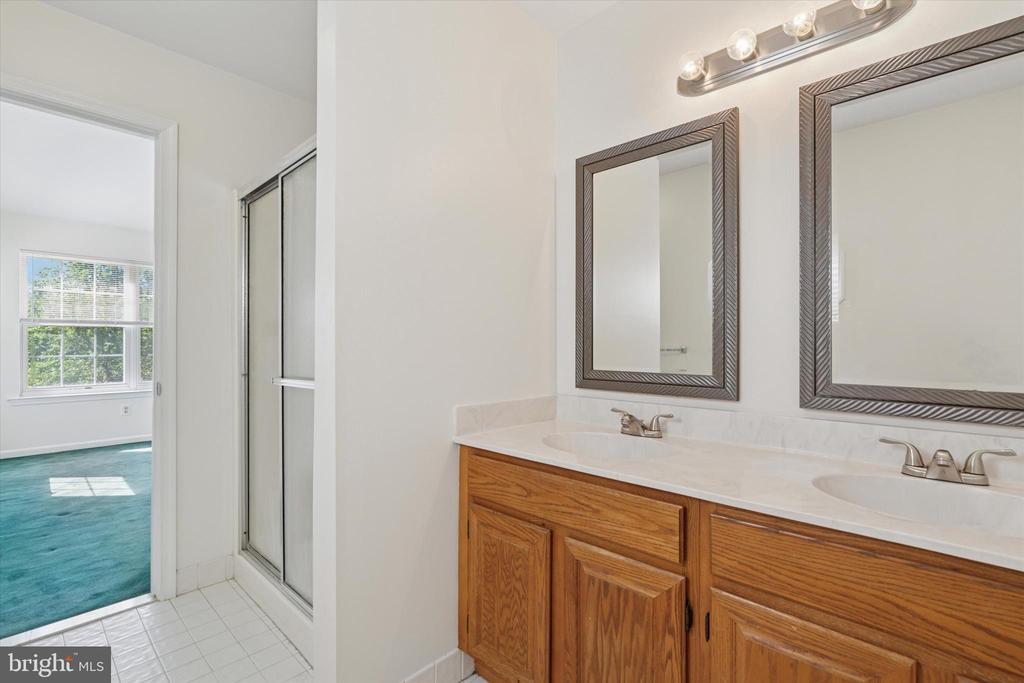 523 BULLOCK STREET 10