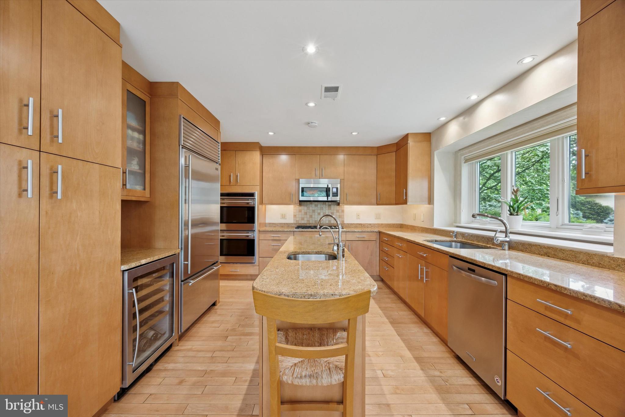 8 FETLOCK LANE