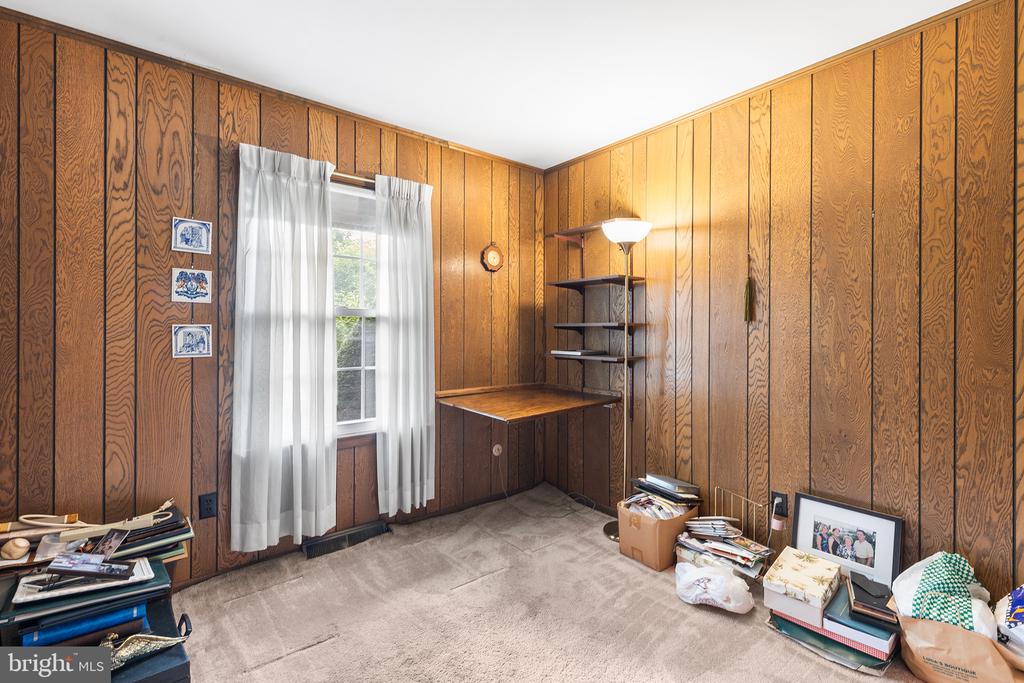 1322 CROSBY DRIVE