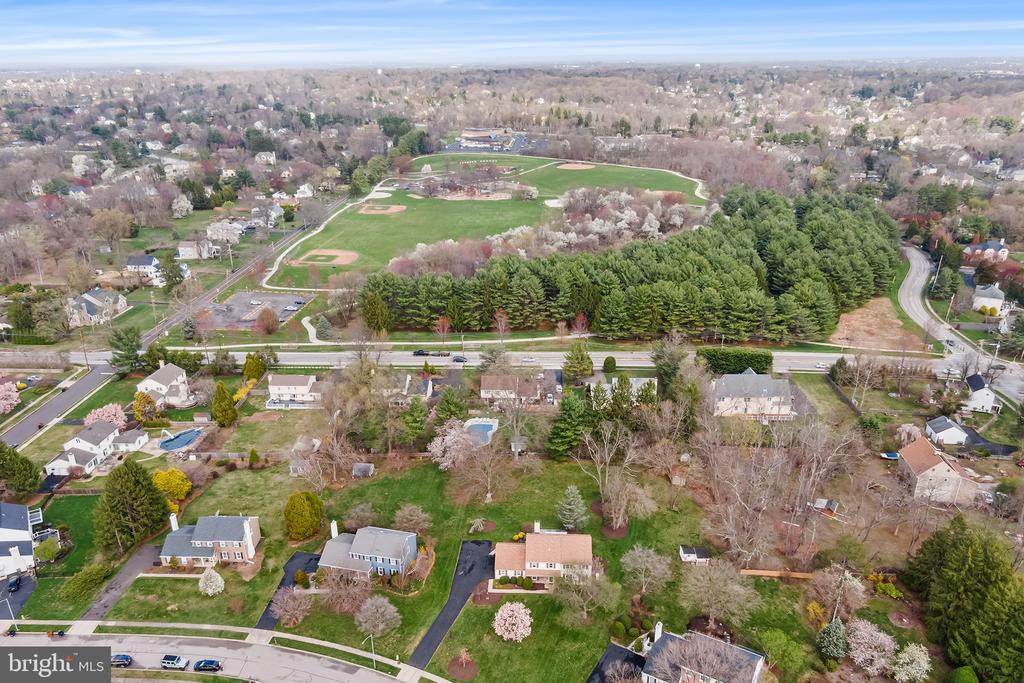 1322 CROSBY DRIVE