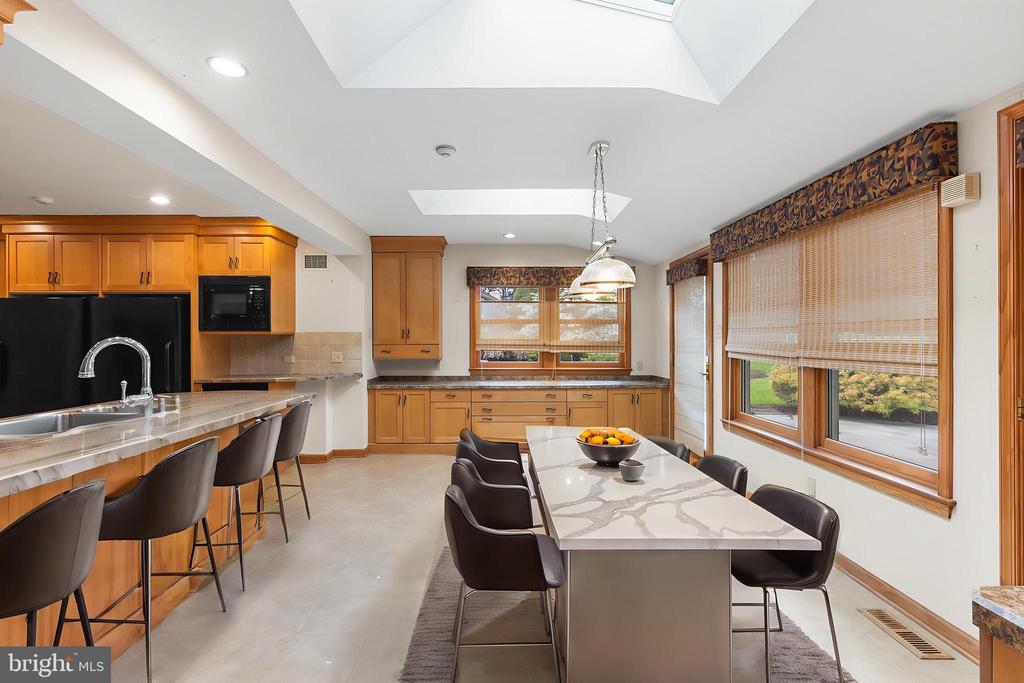 1322 CROSBY DRIVE