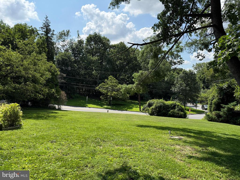 1 MARYWATERSFORD ROAD