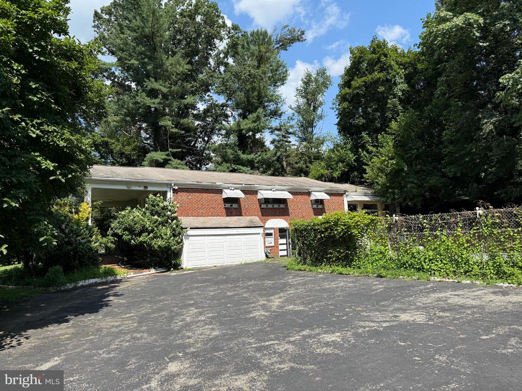 1 MARYWATERSFORD ROAD