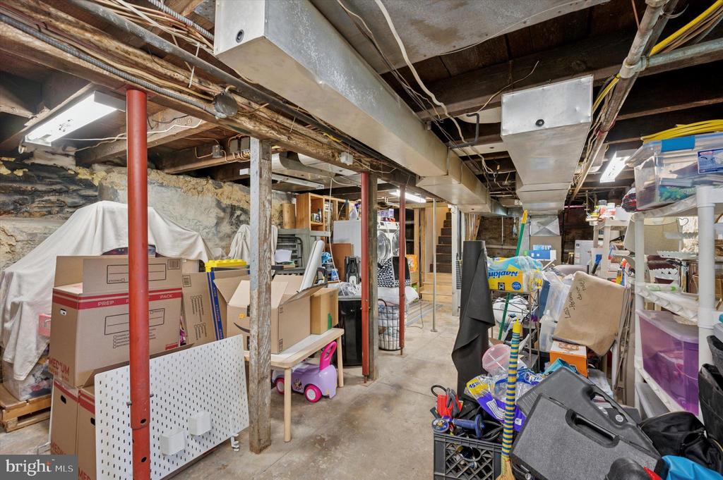 926 BRADFIELD ROAD